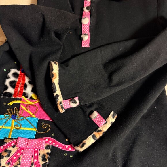 Berek The Collective Works by Takako Sakon Vintage Christmas Poodle Gift Stack - Picture 12 of 12